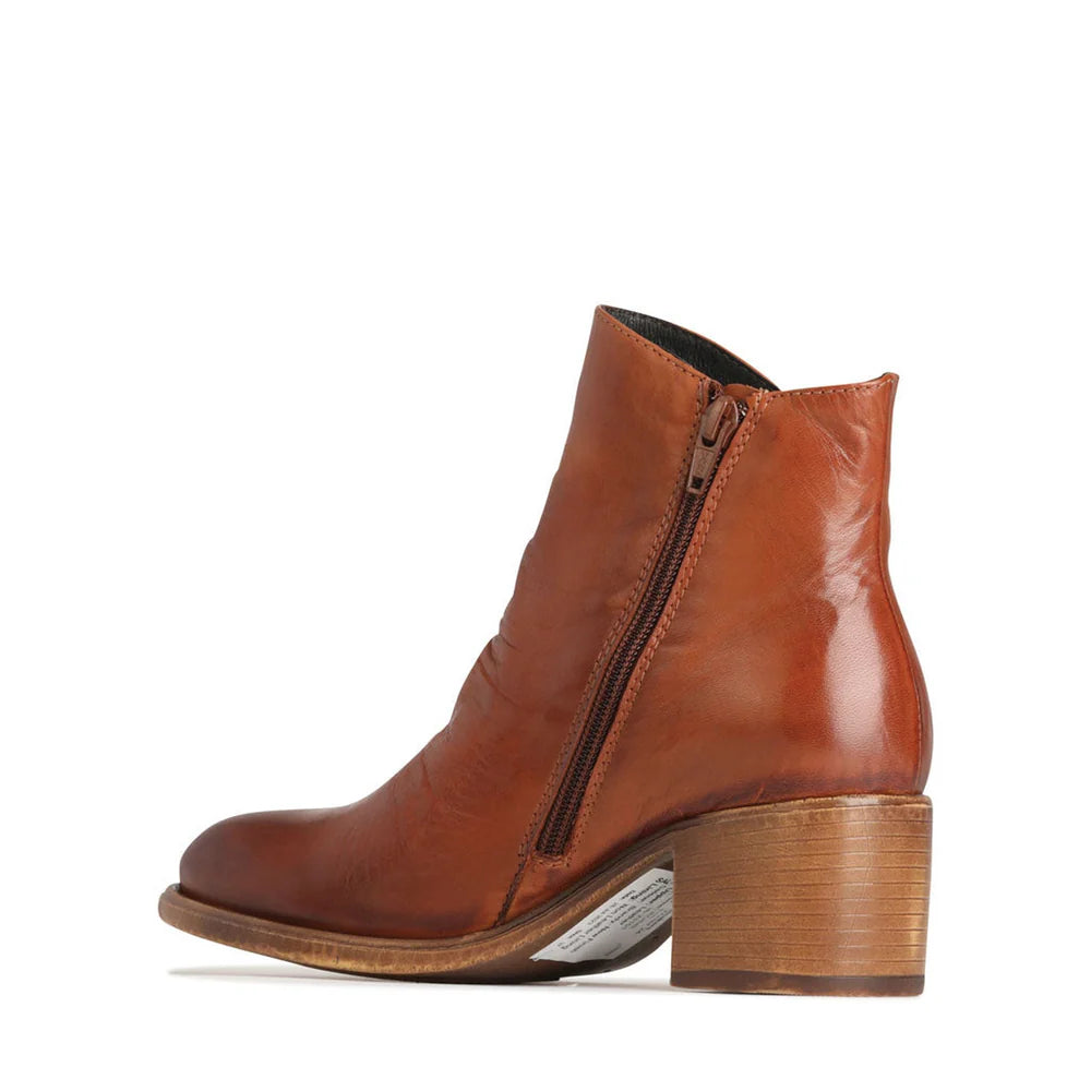 ROBBI ANKLE BOOT