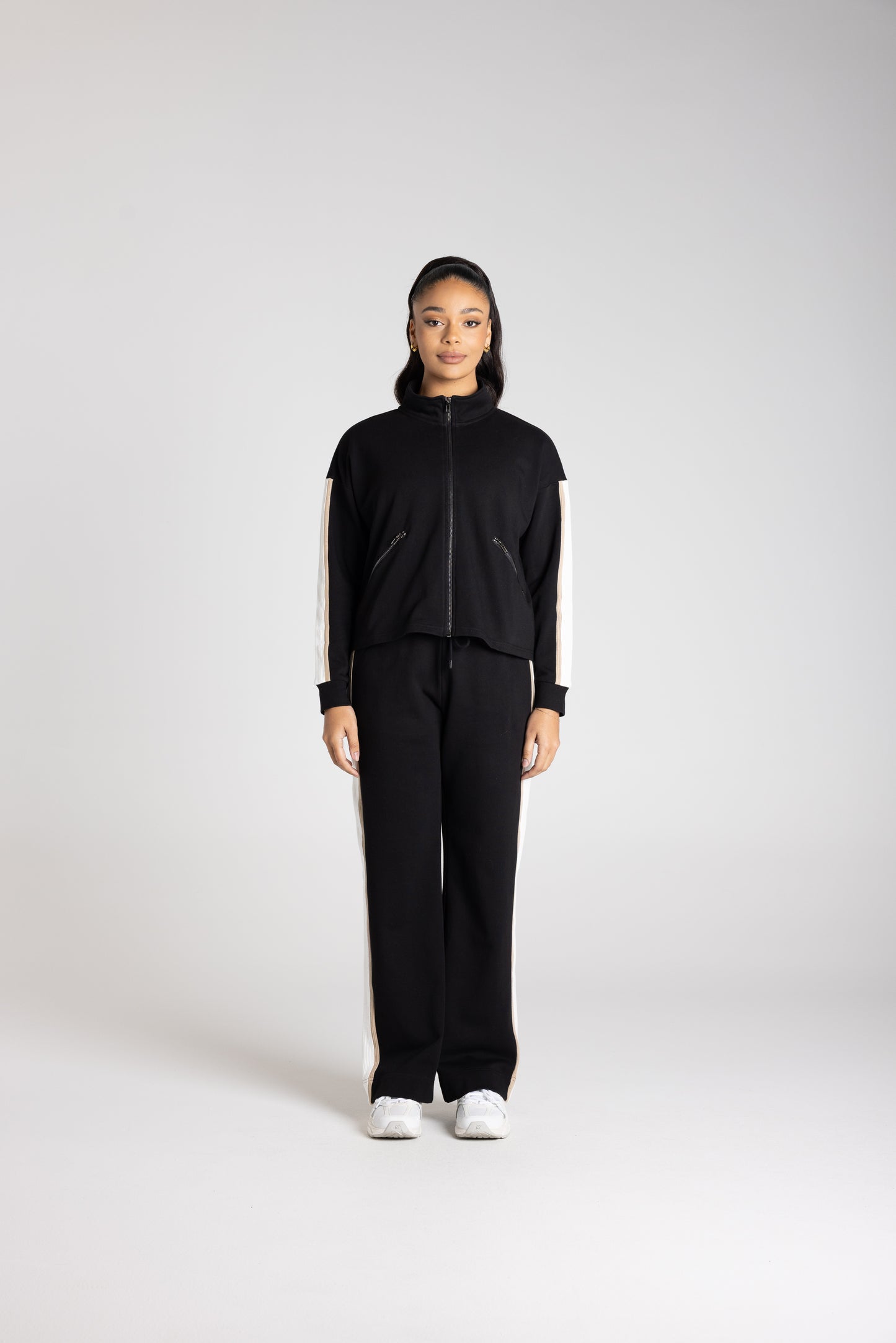 DROPPED SHOULDER JACKET
