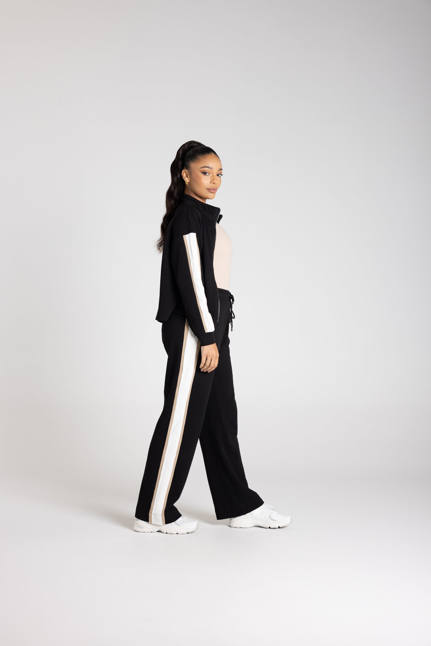 TRACK PANT