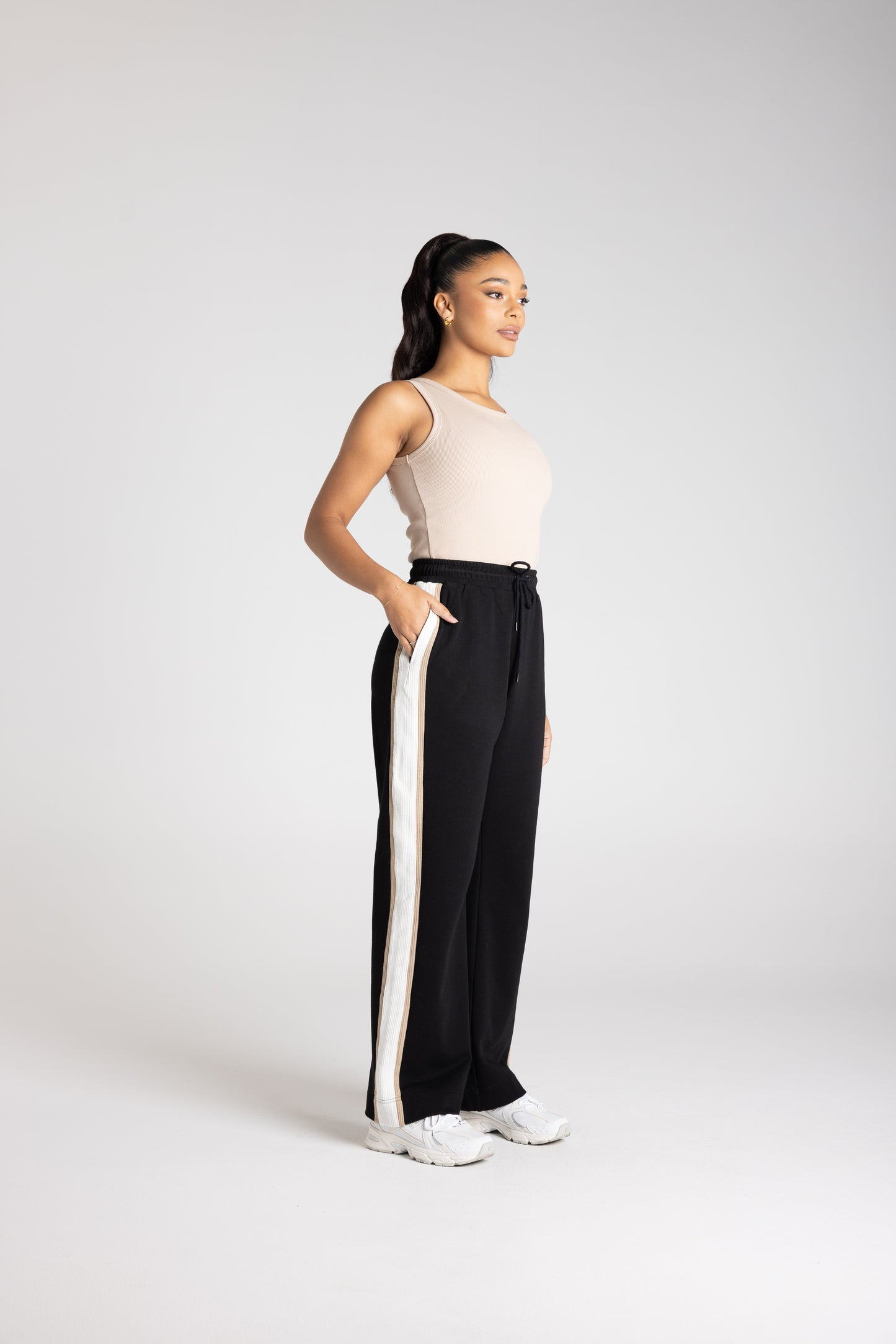 TRACK PANT
