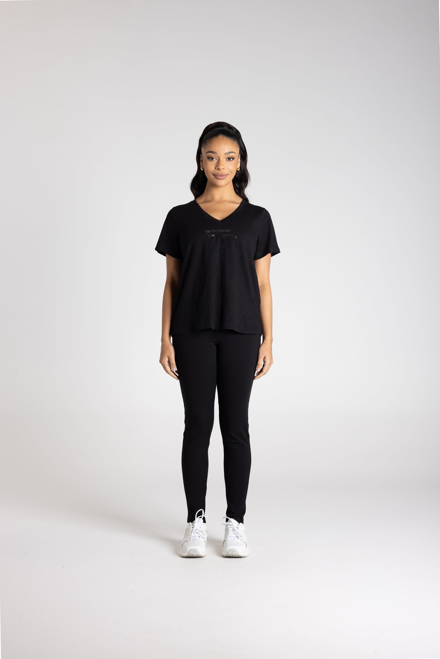 V NECK TSHIRT SEQUINS