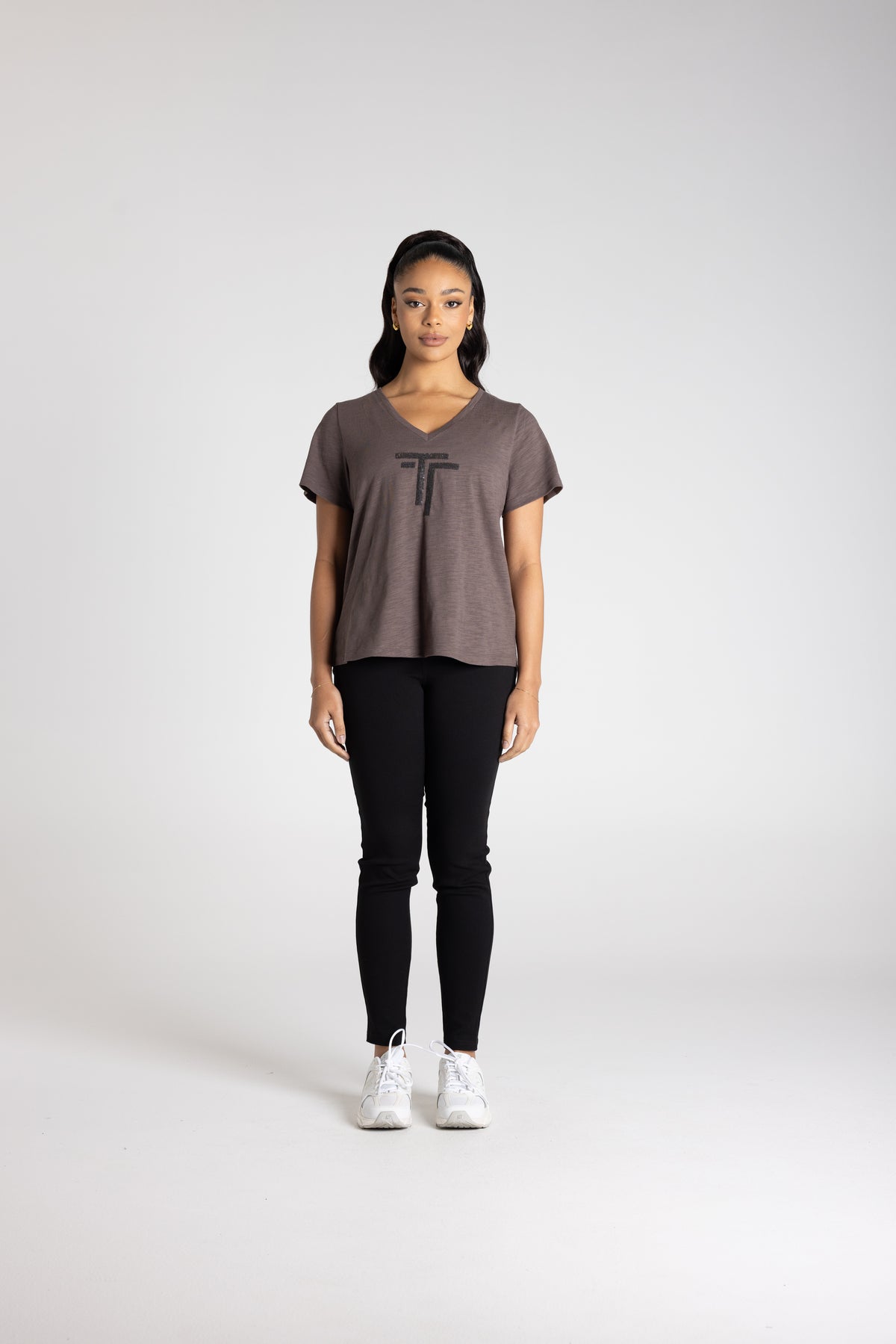 V NECK TSHIRT SEQUINS