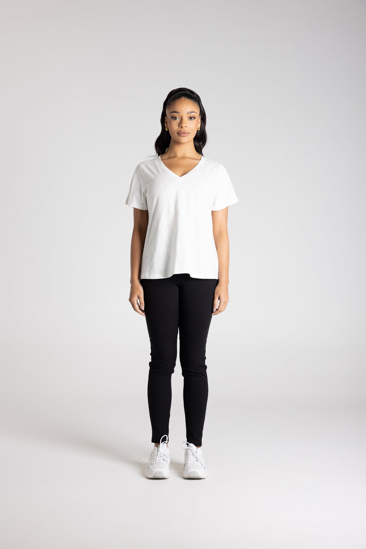 V NECK TSHIRT SEQUINS