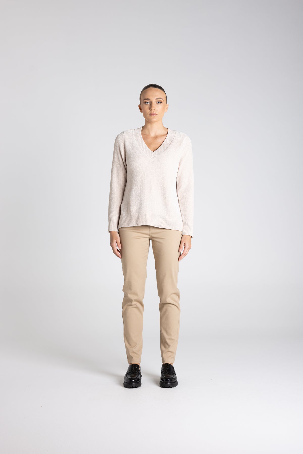 CHENILLE KNIT V-NECK