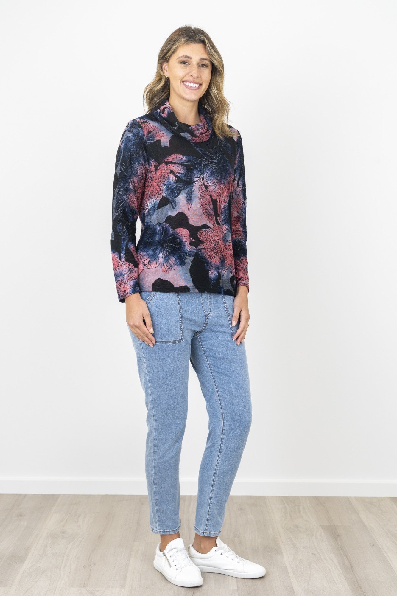 ELLA BURNOUT TOP