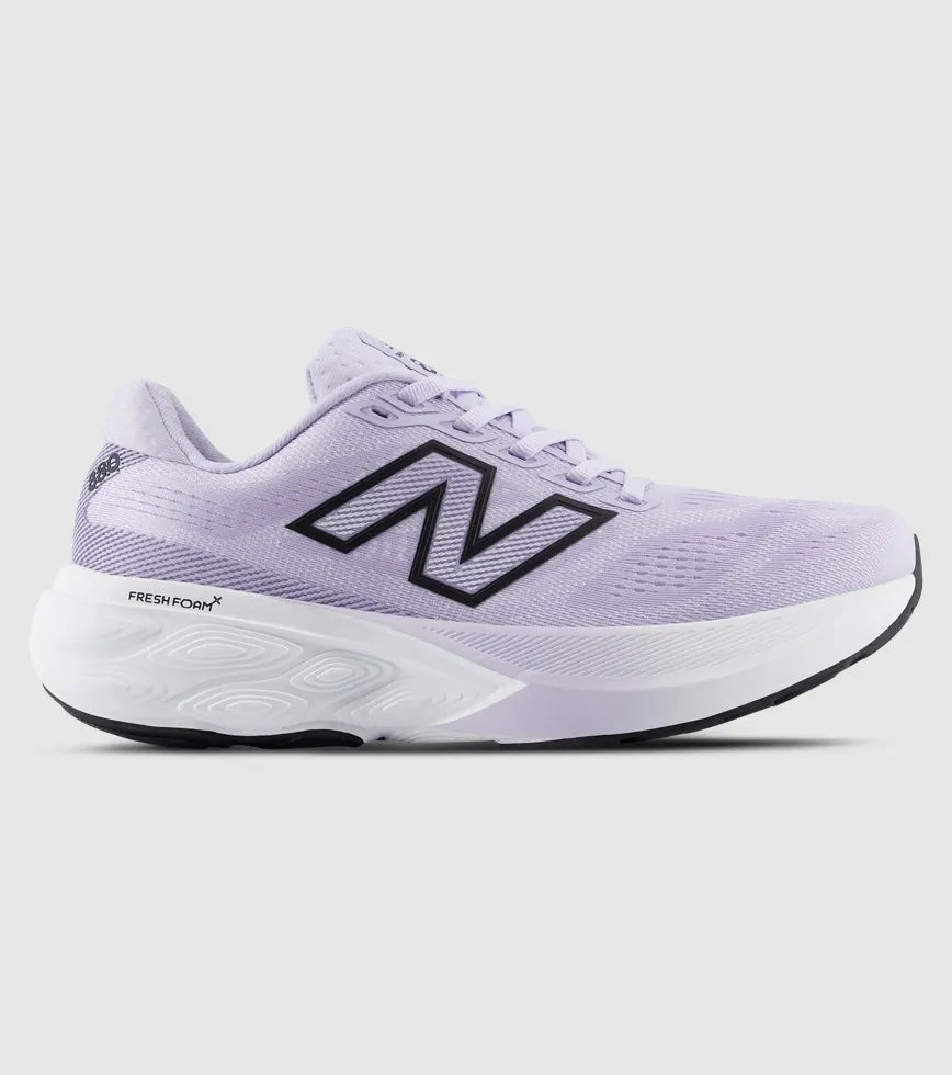 New Balance 880